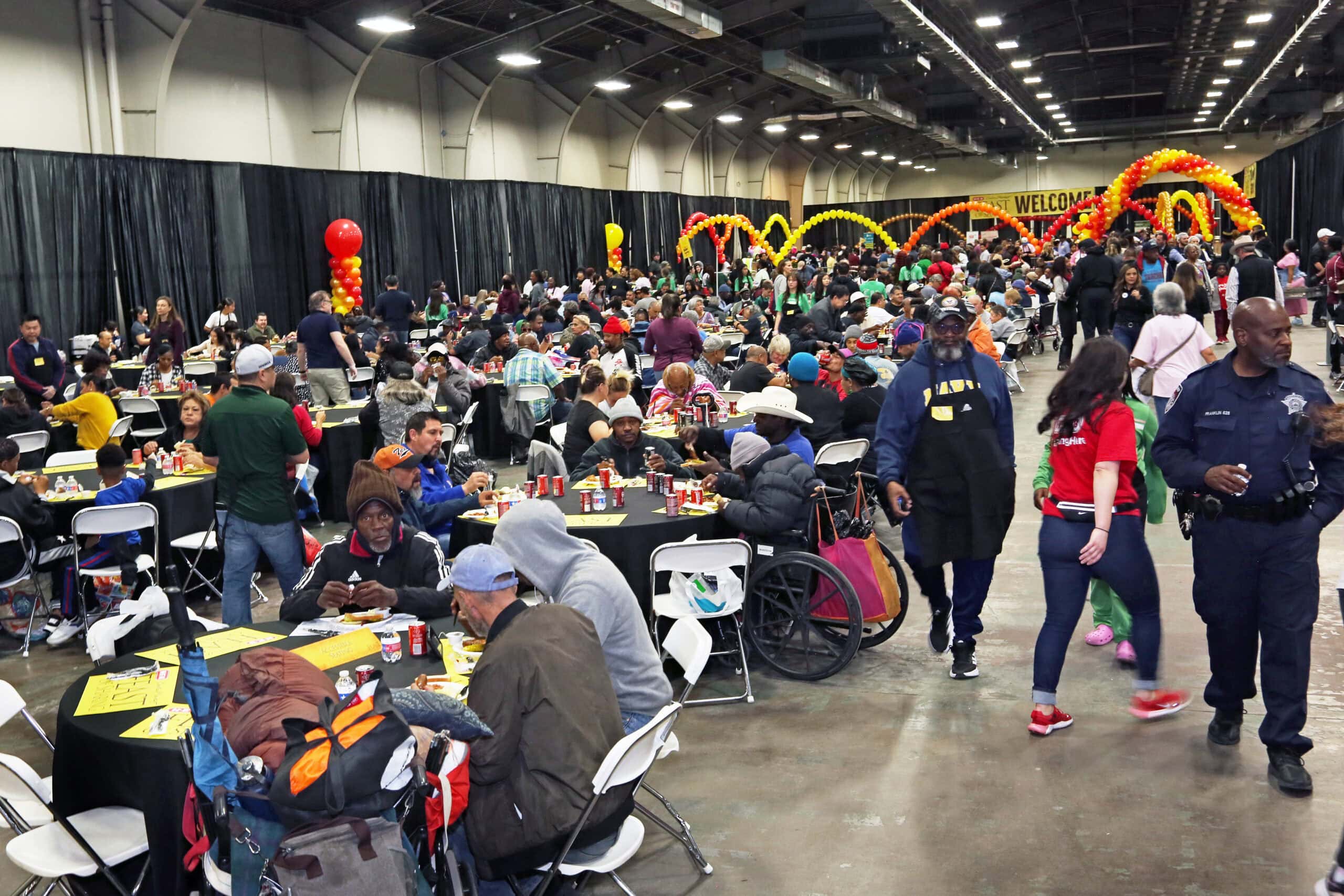 H-E-B feast of sharing holiday dinner