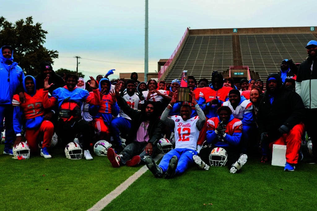 Keelon Russell with team