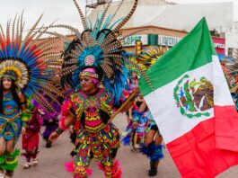 Cinco de Maya parade in Dallas
