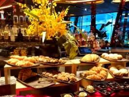 Celebrate Mom at Komodo Dallas