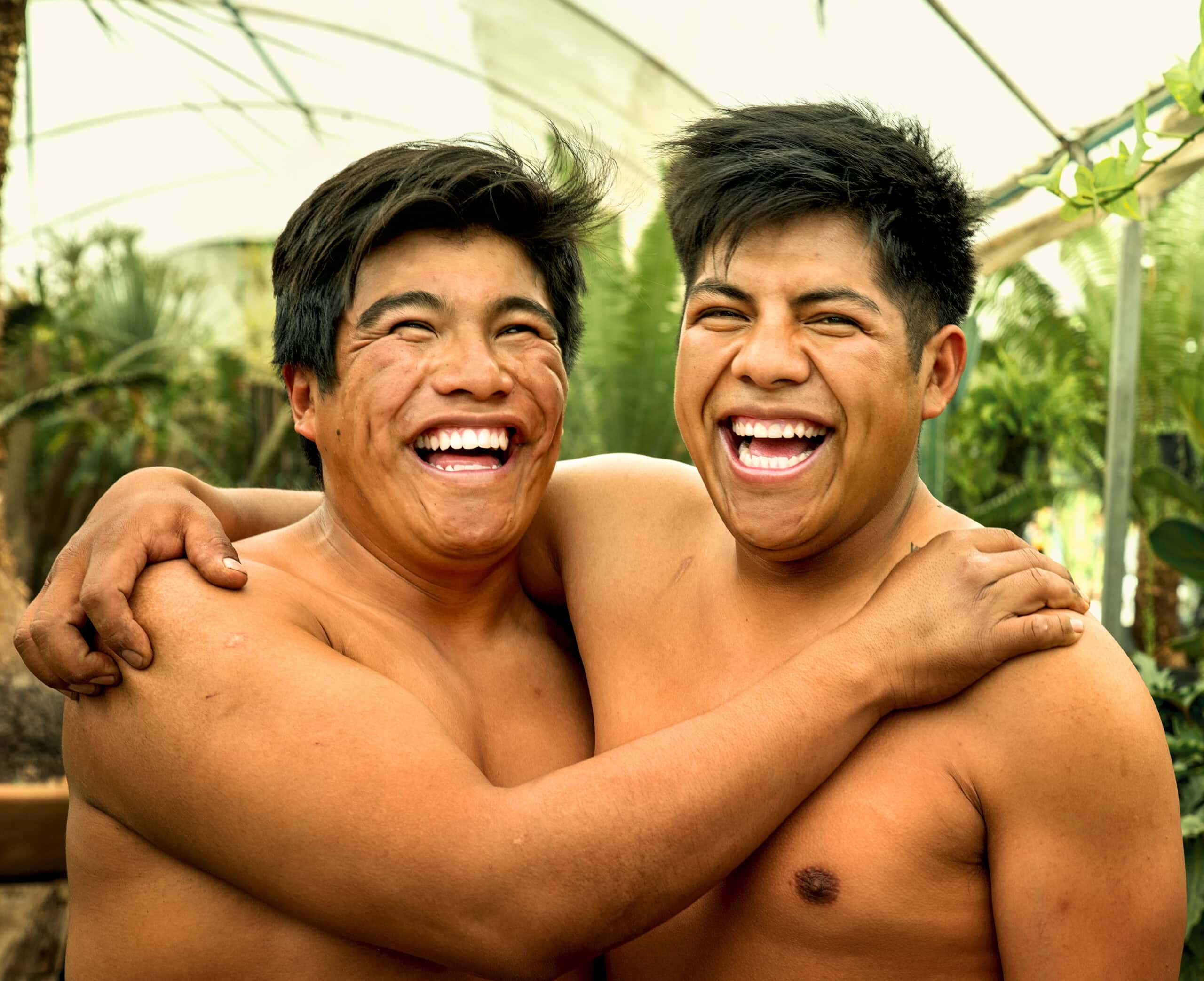 Roaming Mexico images joyful brothers