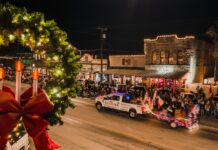 Weihnachtsdzeit: German-style Christmas Cheer in Fredericksburg Weihnachtsdzeit-at Fredericksburg Christmas Parade
