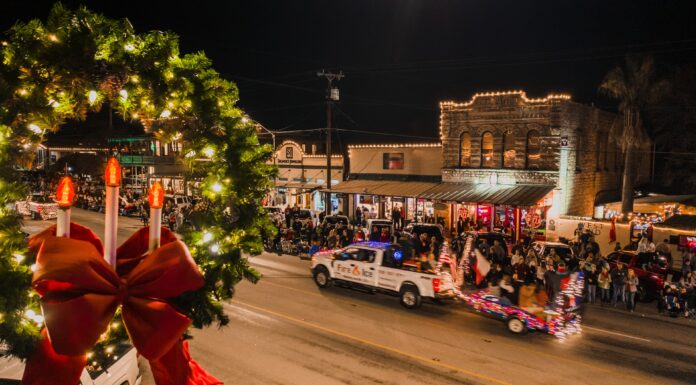Weihnachtsdzeit: German-style Christmas Cheer in Fredericksburg Weihnachtsdzeit-at Fredericksburg Christmas Parade