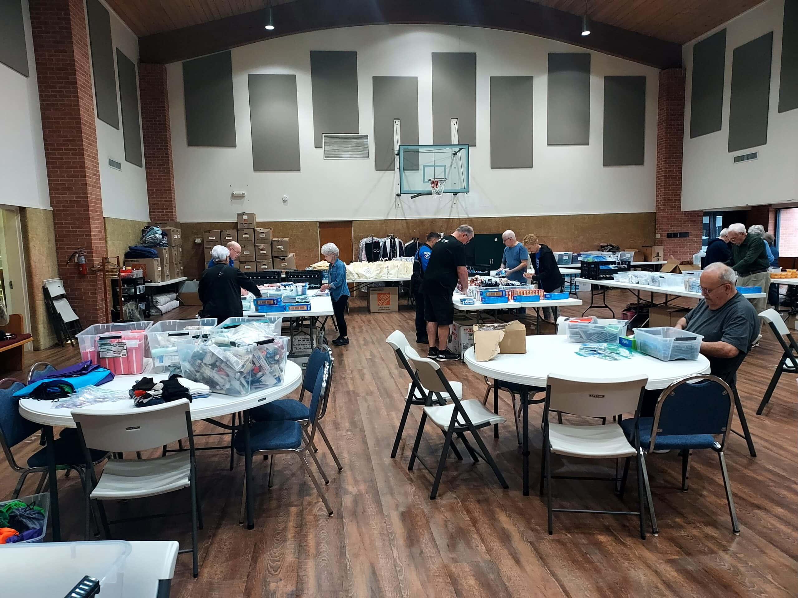 Bob's Bags volunteers