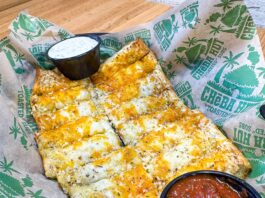 Celebrate Nugsgiving at Your Local Cheba Hut Garlic cheesebread appetizer