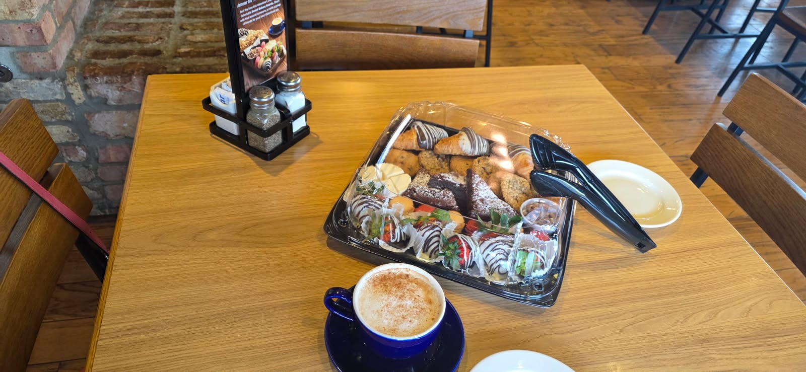 la Madeleine sweet bakery board