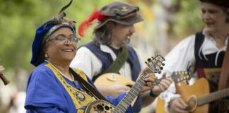 Scarborough Renaissance Festival in Waxahachie April 4-May 24 Scarborough Festival in Waxahachie entertainers