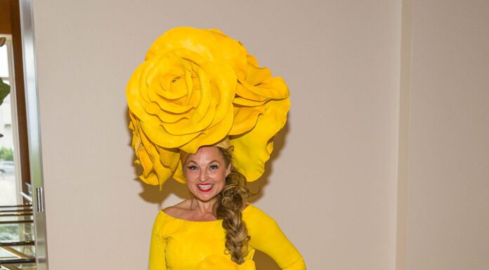 Celebrating 40th Anniversary of Yellow Rose Gala Foundation (YRGF) Yellow Rose Gala Foundation (YRGR) 1986 Gala