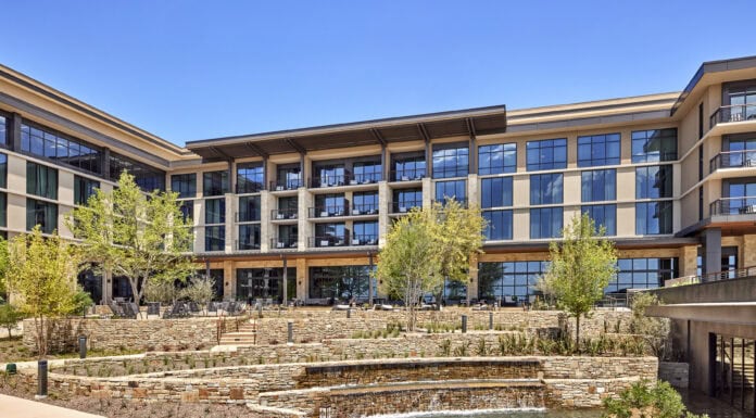 Omni PGA Frisco Resort & Spa Launches Summer of Glow with Drone Shows, Darius Rucker & Unlimited Ice Crea
