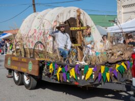 Cedar Hill State Park parade entry