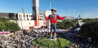 Big Tex Waves Farewell to 2026 State Fair of Texas Big Tex waves goodby after Texas State Fair