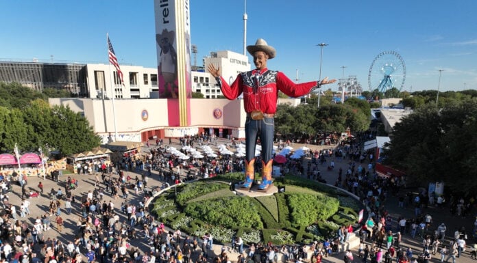 Big Tex Waves Farewell to 2026 State Fair of Texas Big Tex waves goodby after Texas State Fair